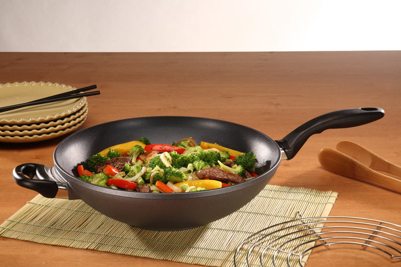 Swiss Diamond HD Nonstick Wok + rack 32 x 9.5cm 5L (15cm Flat Solid Base) with Glass vented Lid