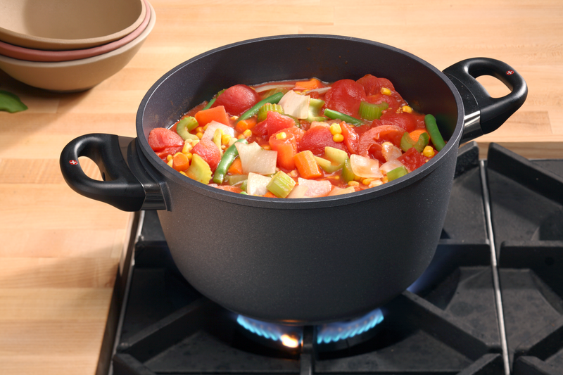 Swiss Diamond HD 5.2L 24cm Nonstick Casserole with Glass Lid