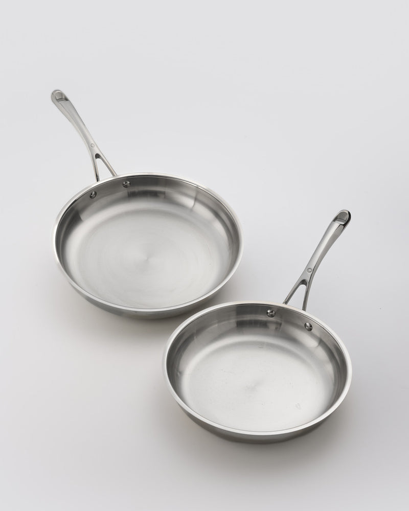 Premium steel DLX 2pc fry pan set (28 and 24cm)  product shot
